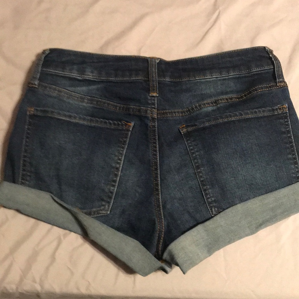 Shorts - Picture 2 of 2